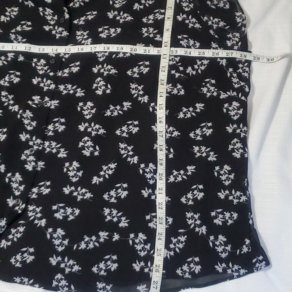 NWT Calvin Klein Black White flowered button down blouse Size 3XL - Picture 10 of 10